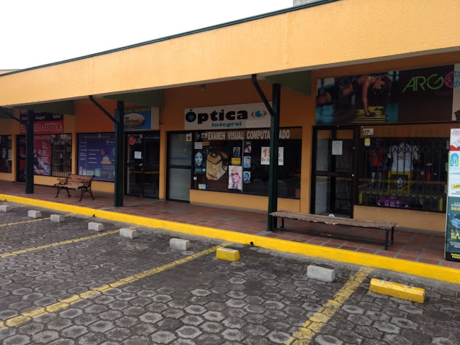 Opiniones de Centro Comercial Plaza Paris en Quito - Centro comercial