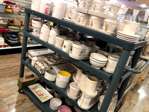 Department Store «HomeGoods», reviews and photos, 585 N Grand Ave, Walnut, CA 91789, USA