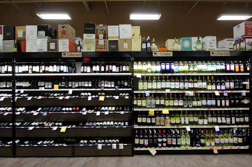 Wine Store «Wine Warehouse of Mantua», reviews and photos, 222 Bridgeton Pike, Mantua Township, NJ 08051, USA