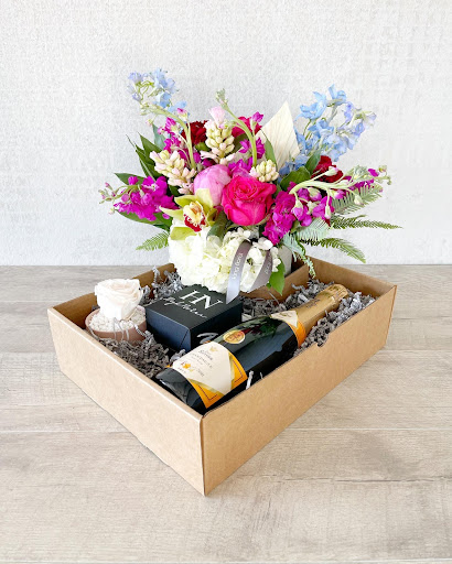 Florist «King florist of Austin», reviews and photos, 1806 W Koenig Ln, Austin, TX 78756, USA