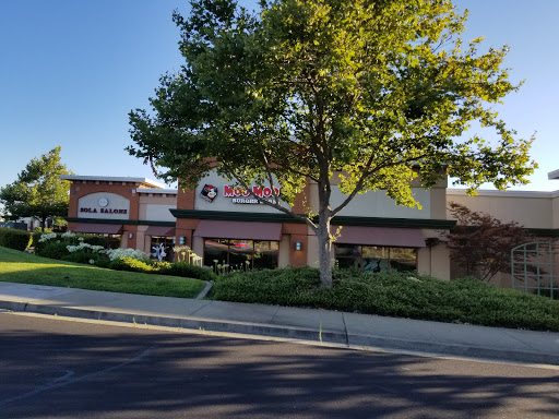 Moo Moos Burger Barn image