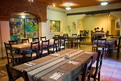 Santa Julia Restaurante - Pacífico 9, Interior del Hotel Misión San José, Cantarranas, 70680 Salina Cruz, Oax., Mexico