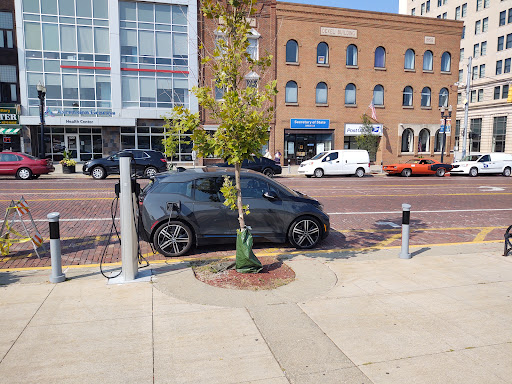 Electric vehicle charging station contractor Flint
