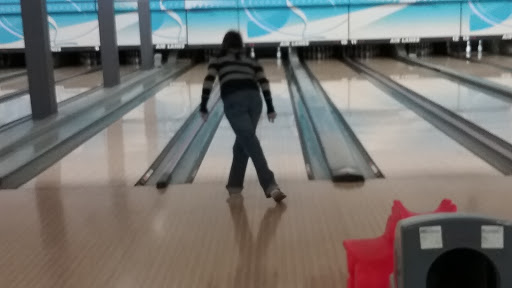Bowling Alley «Air Lanes Bowling Center», reviews and photos, 4200 Fleur Dr, Des Moines, IA 50321, USA