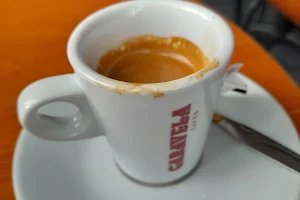Tomas Café? image