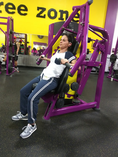 Shopping Mall «Riverdale Plaza Shopping Center», reviews and photos, 1044 W Mercury Blvd, Hampton, VA 23666, USA