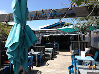 Atmosphère du Bar-restaurant à huîtres Les Petites Folies à Gujan-Mestras - n°17