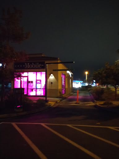Cell Phone Store «T-Mobile», reviews and photos, 35020 Newark Blvd, Newark, CA 94560, USA