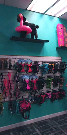 Pet Supply Store «Fuzzybutz Pet Bakery Inc», reviews and photos, 306 State St, St Joseph, MI 49085, USA