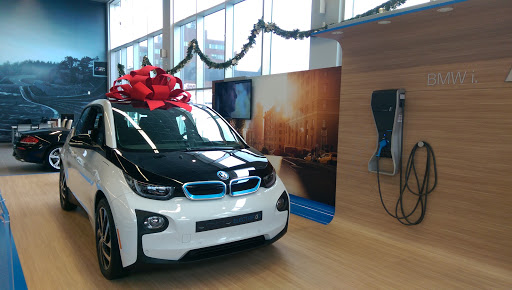 BMW Dealer «Life Quality BMW: Sales», reviews and photos, 9326 4th Ave, Brooklyn, NY 11209, USA