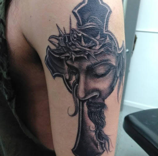 Tattoo Shop «Alter Ego Tattoo», reviews and photos, 7212 Kingston Pike, Knoxville, TN 37919, USA