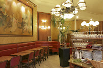 Atmosphère du Restaurant Le Wepler à Paris - n°14