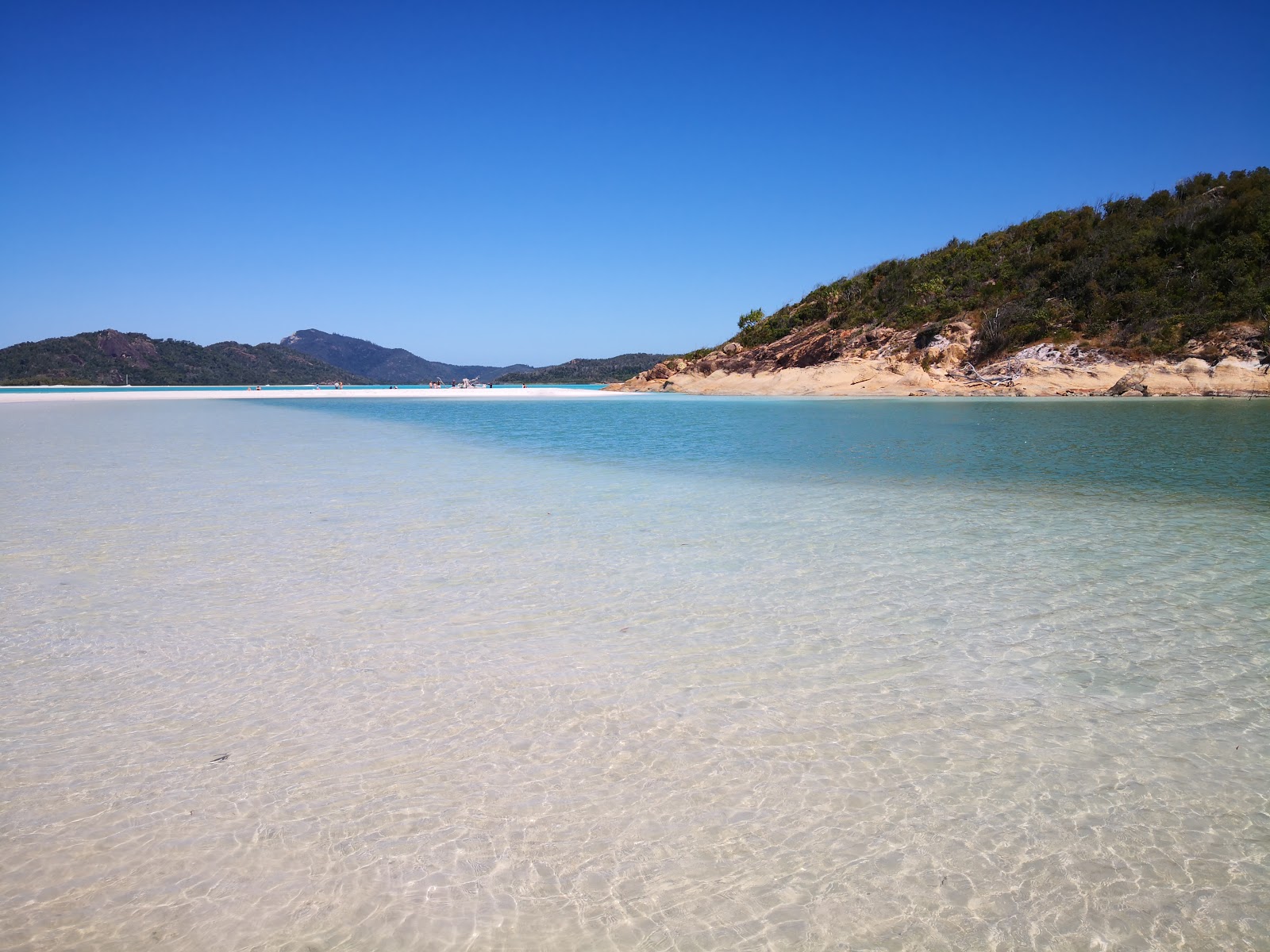 Fotografie cu Hill Inlet Lookout Beach - locul popular printre cunoscătorii de relaxare