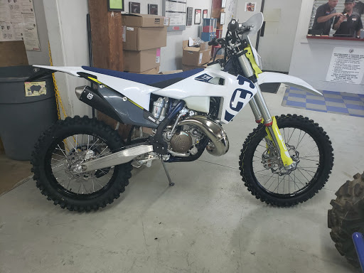 Motorcycle Dealer «Honda Yamaha Husqvarna of Redlands», reviews and photos, 215 E Redlands Blvd, Redlands, CA 92373, USA