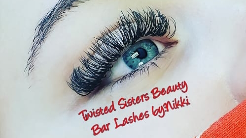 Twisted Sisters Beauty Bar Anoka