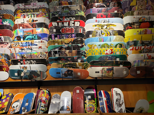 Clothing Store «Zumiez», reviews and photos, 670 Park City Center, Lancaster, PA 17601, USA