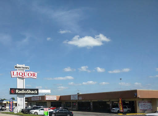 Liquor Store «Liquor Zone», reviews and photos, 3004 E Pioneer Pkwy #200, Arlington, TX 76010, USA