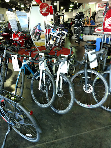 Motorcycle Dealer «Apache Motorcycles Mesa», reviews and photos, 1350 S Clearview Ave, Mesa, AZ 85209, USA