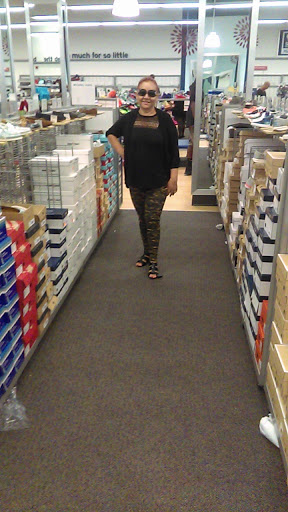 Department Store «Marshalls», reviews and photos, 2564 Central Park Ave, Yonkers, NY 10710, USA