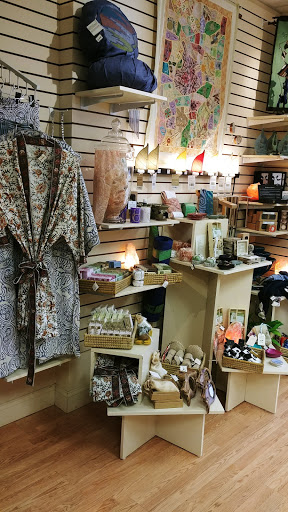 Gift Shop «Ten Thousand Villages», reviews and photos, 719 Main St, Evanston, IL 60202, USA