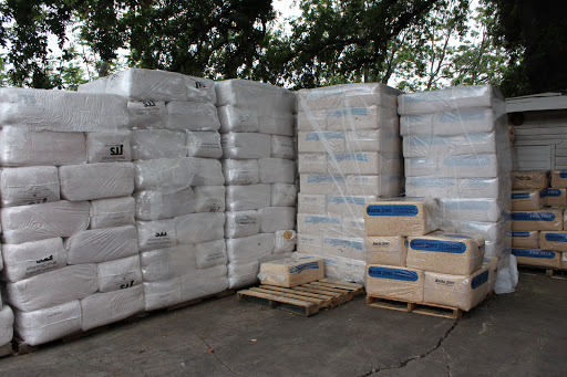 Animal Feed Store «Agoura Feed», reviews and photos, 28327 Agoura Rd, Agoura Hills, CA 91301, USA