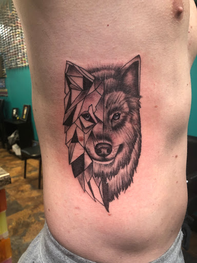 Tattoo Shop «Beautiful Body Tattoo», reviews and photos, 9930 Holmes Rd, Kansas City, MO 64131, USA