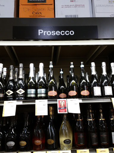 Wine Store «Total Wine & More», reviews and photos, 11211 Causeway Blvd, Brandon, FL 33511, USA