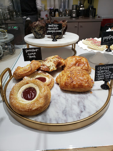 Florist «Classics Flowers and Confections», reviews and photos, 10069 Valley View St, Cypress, CA 90630, USA