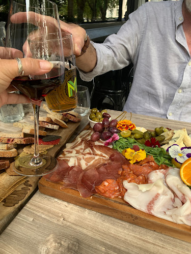 Comments and reviews of Porters Wine & Charcuterie
