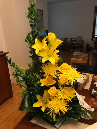 Florist «Hills Floral», reviews and photos, 1166 S Robert St, West St Paul, MN 55118, USA