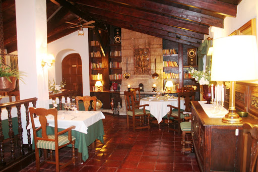 Bar Las pedrizas El Coino - C. Decano Eduardo Palanca, n39, 29140, Málaga