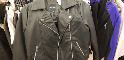 Department Store «T.J. Maxx», reviews and photos, 1334 Park St, Stoughton, MA 02072, USA