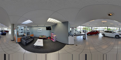 Kia Dealer «Beaverton Kia», reviews and photos, 12520 SW Canyon Rd, Beaverton, OR 97005, USA