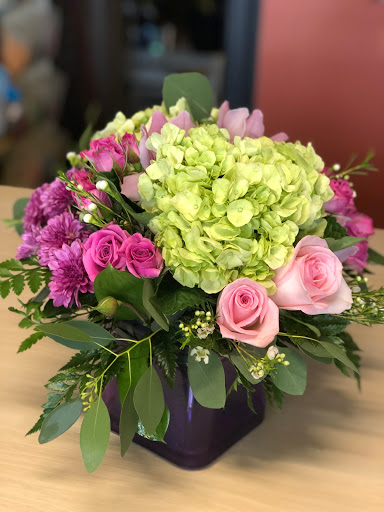 Florist «Valley Florist», reviews and photos, 301 Merrimack St, Methuen, MA 01844, USA