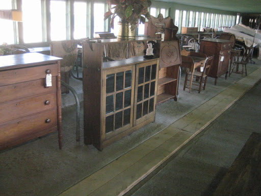 Antique Furniture Store «Hogback Vintage», reviews and photos, 260 Langdell Rd, Johnson, VT 05656, USA