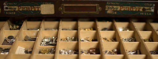 Jeweler «Virag Jewelers Ltd.», reviews and photos, 703 Main St, Evanston, IL 60202, USA