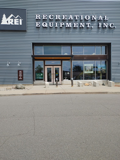 Camping Store «REI», reviews and photos, 970 W Eisenhower Pkwy, Ann Arbor, MI 48103, USA