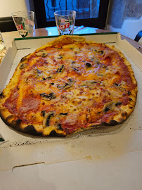 Plats et boissons du Pizzeria La Pizz' Chez Pik'anto à Villeneuve-de-Berg - n°20