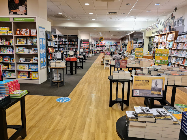 Comments and reviews of Waterstones