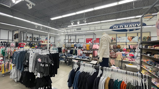 Clothing Store «Old Navy», reviews and photos, 4300 Towne Center Dr, Louisville, KY 40241, USA