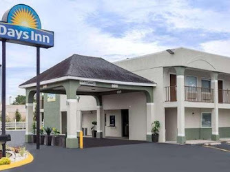 Days Inn by Wyndham Goose Creek