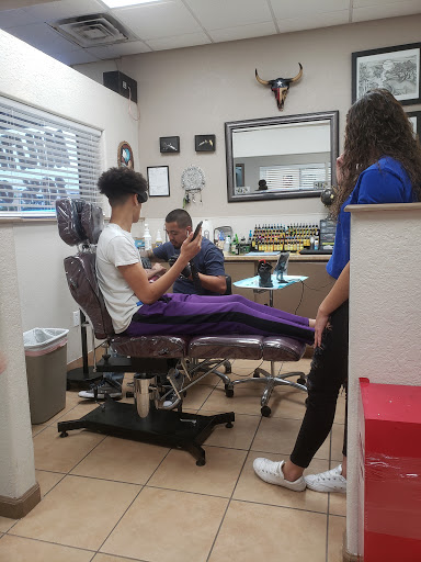 Tattoo Shop «Island Ink Tattoo», reviews and photos, 1215 Miracle Strip Pkwy SE, Fort Walton Beach, FL 32548, USA