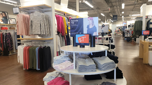 Clothing Store «Gap Outlet», reviews and photos, 1600 Saratoga Ave, San Jose, CA 95129, USA