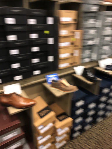 Shoe Store «DSW Designer Shoe Warehouse», reviews and photos, 8389 Leesburg Pike, Vienna, VA 22182, USA