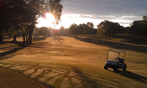 Golf Course «Swan Lake Golf Course», reviews and photos, 581 Dunbar Cave Rd, Clarksville, TN 37043, USA
