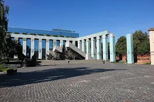 Warsaw Uprising Monument image