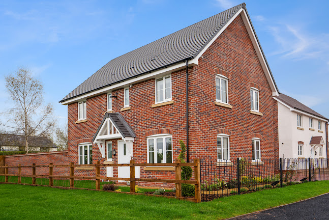 Reviews of Kingstone Grange by Lagan Homes in Hereford - Real estate agency