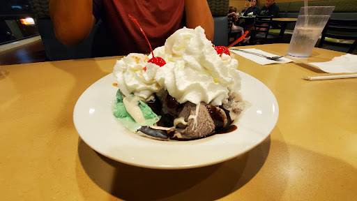 American Restaurant «Newport Creamery», reviews and photos, 1256 Warwick Ave, Warwick, RI 02888, USA