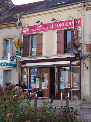 Café Le Longchamp à Bogny-sur-Meuse