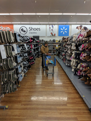 Department Store «Walmart Supercenter», reviews and photos, 3002 Stacy Allison Way, Woodburn, OR 97071, USA